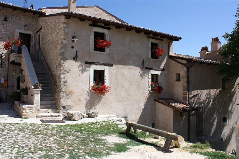 La Casa Sù Le Dimore Del Borgo Santo Stefano Di Sessanio Extérieur photo