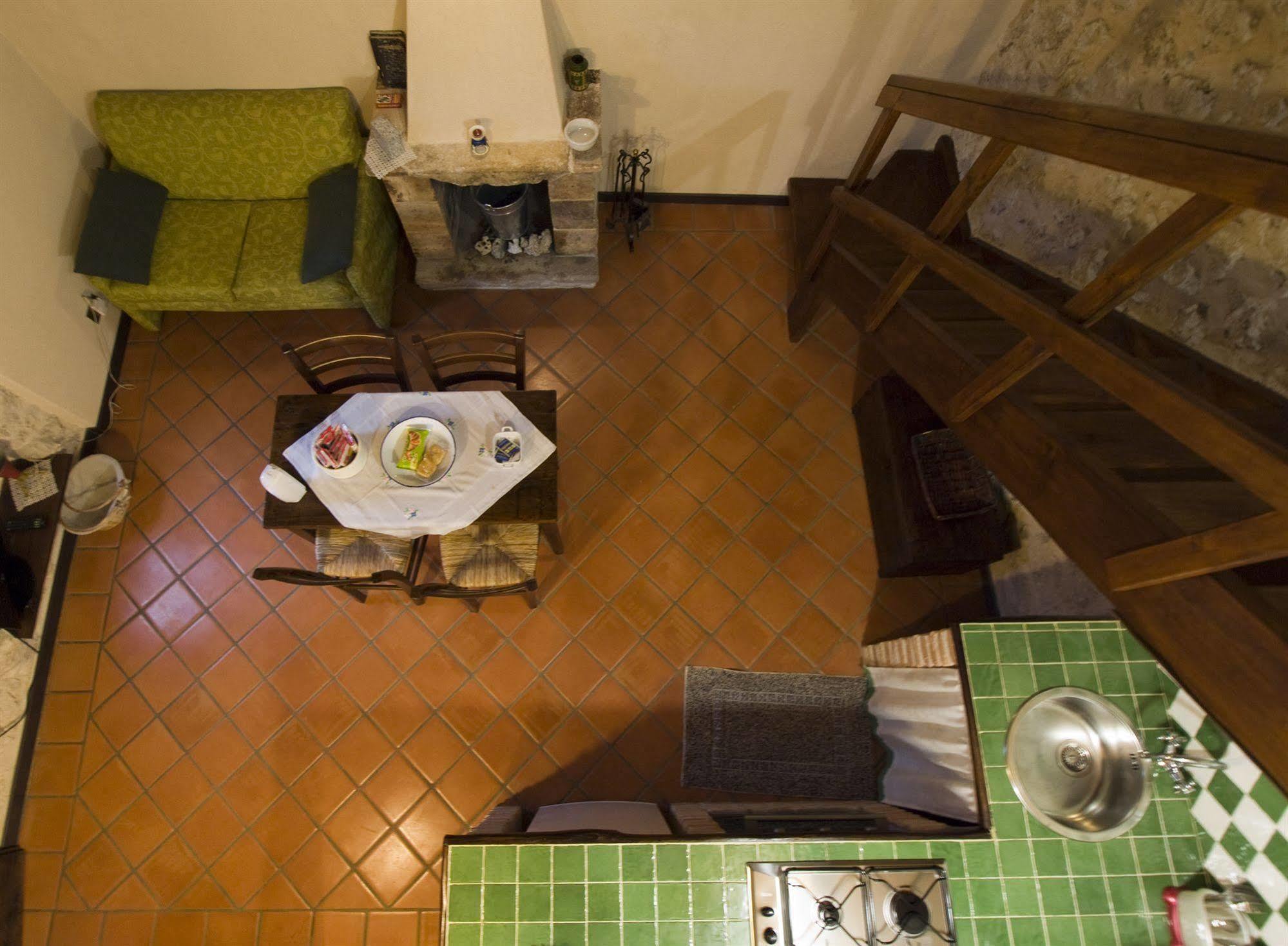 La Casa Sù Le Dimore Del Borgo Santo Stefano Di Sessanio Extérieur photo